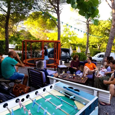 Campingplads Mobil-home Avec Terrasse A Lezignan-corbieres, 6 Personnes - Api-1-52-736