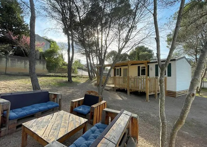 Mobil-home Avec Terrasse A Lezignan-corbieres, 6 Personnes - Api-1-52-736 * Lézignan-Corbières